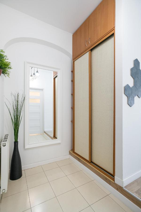 Cozy Modern Studio Green Apartment In Old Town Krakow Bagian luar foto